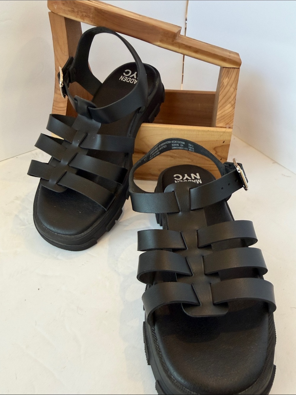 Kids Black Strappy Sandals Size 3